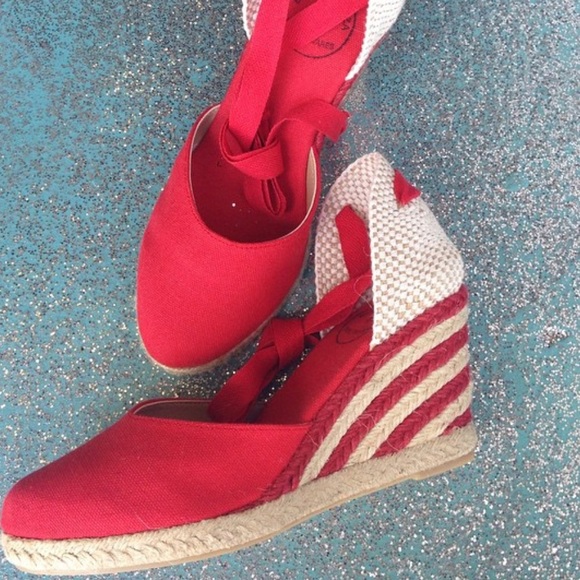 Alpargatas nuevas - Picture 1 of 1